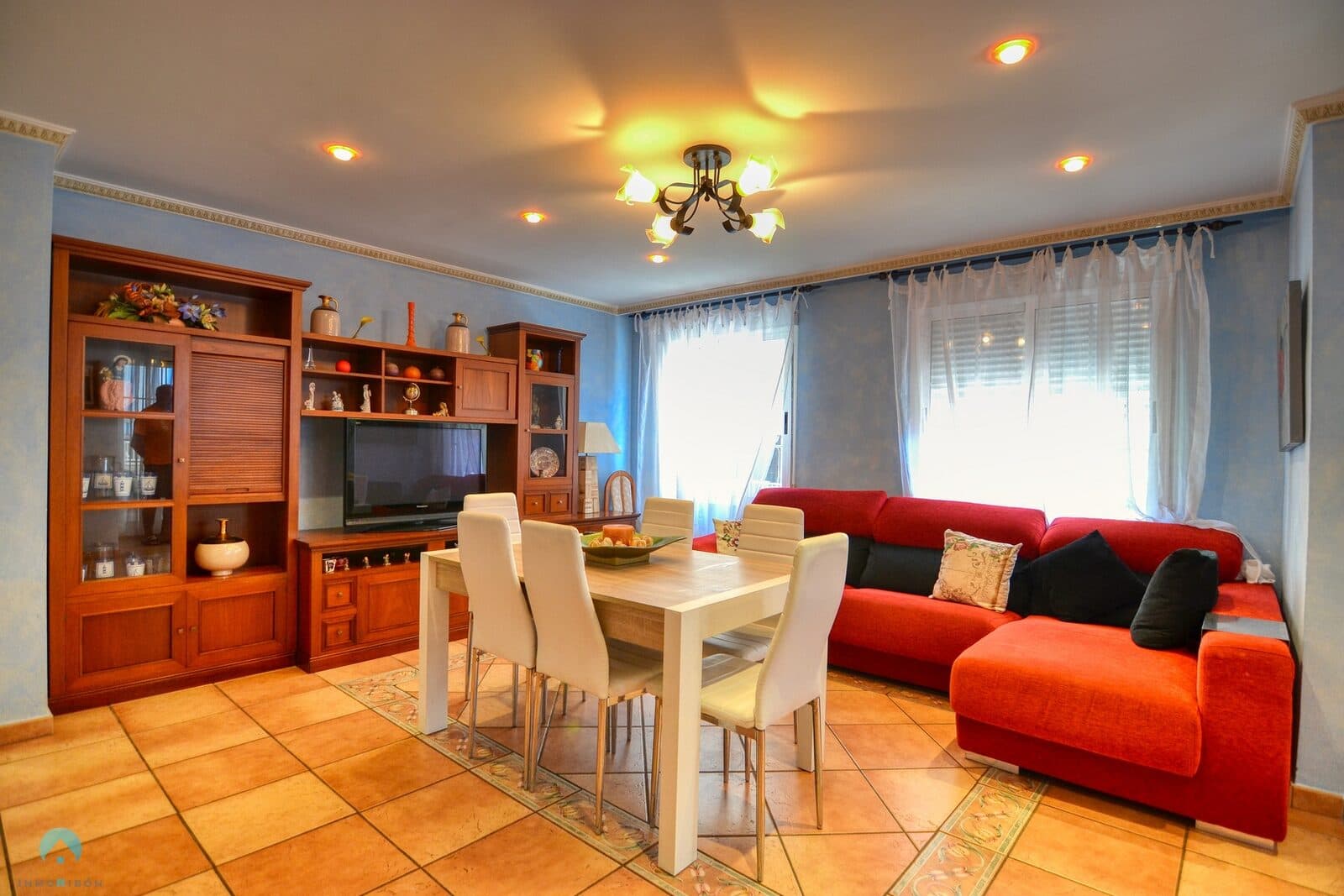 Espacioso y Moderno Apartamento 4H en Segunda Línea de Playa en Torrevieja