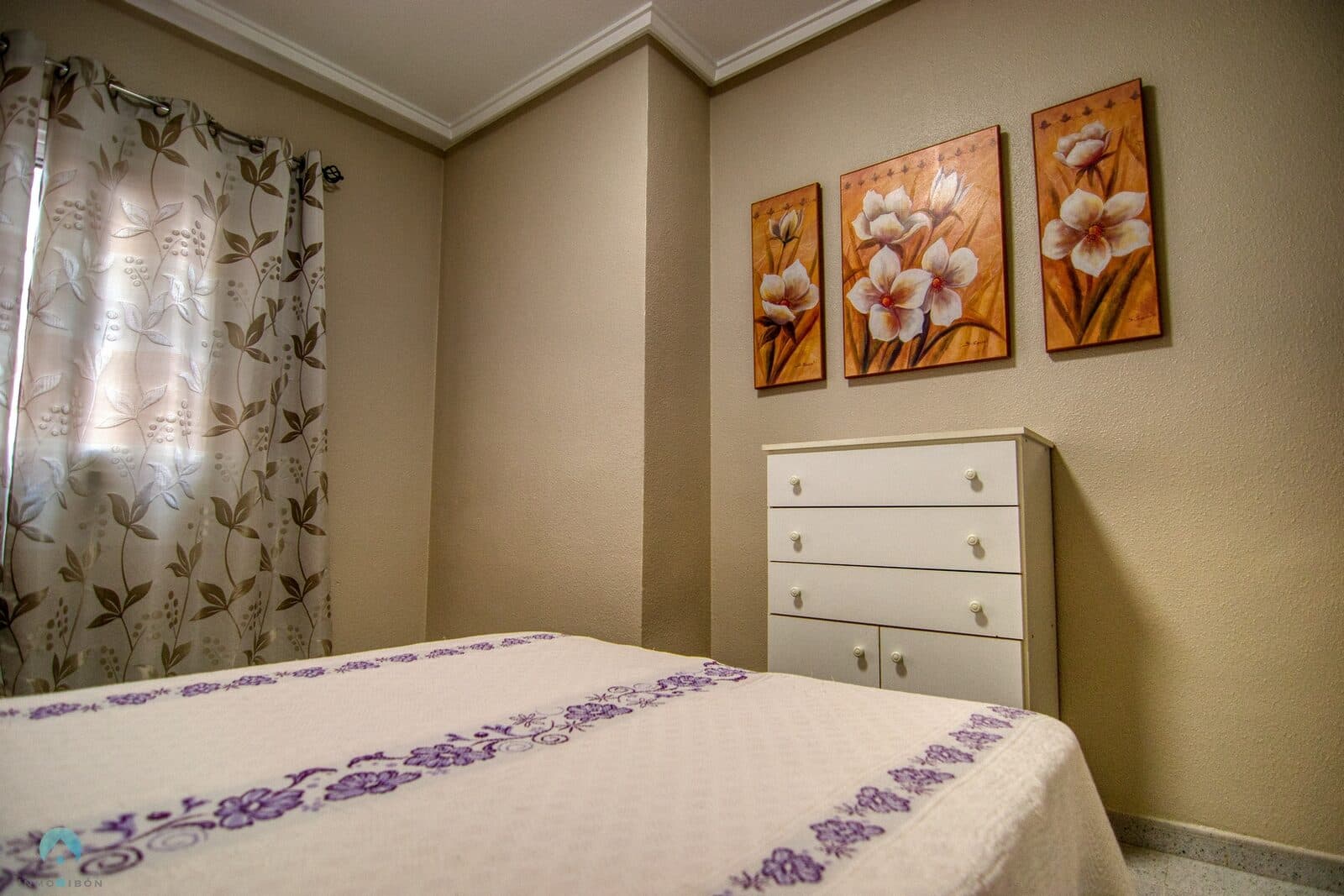 2 Bedroom Full Refurbished Beach Pool Apartment — Torrevieja, foto 3
