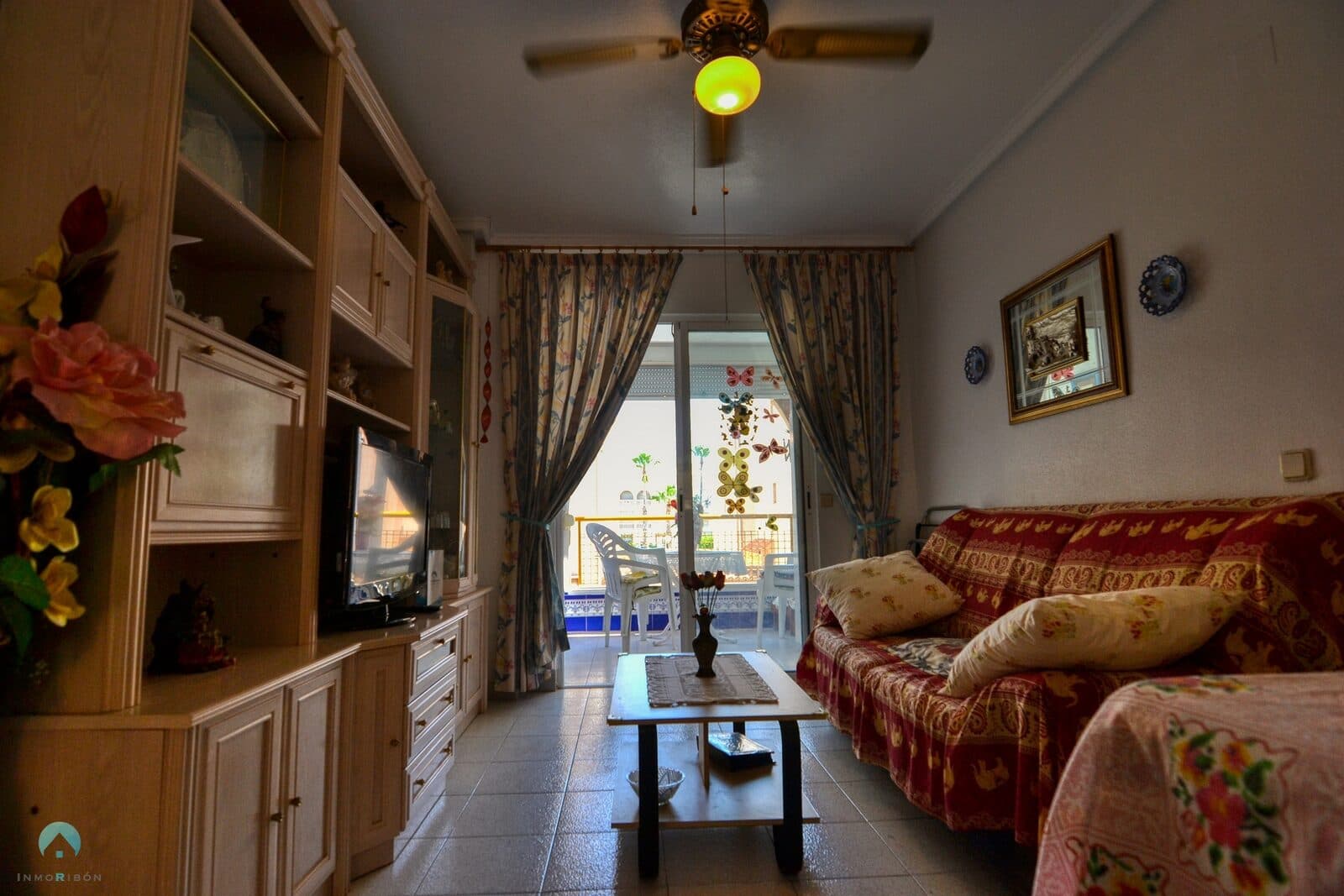 Luminoso Apartamento Con Piscina Cerca de la Playa Naúfragos en Torrevieja