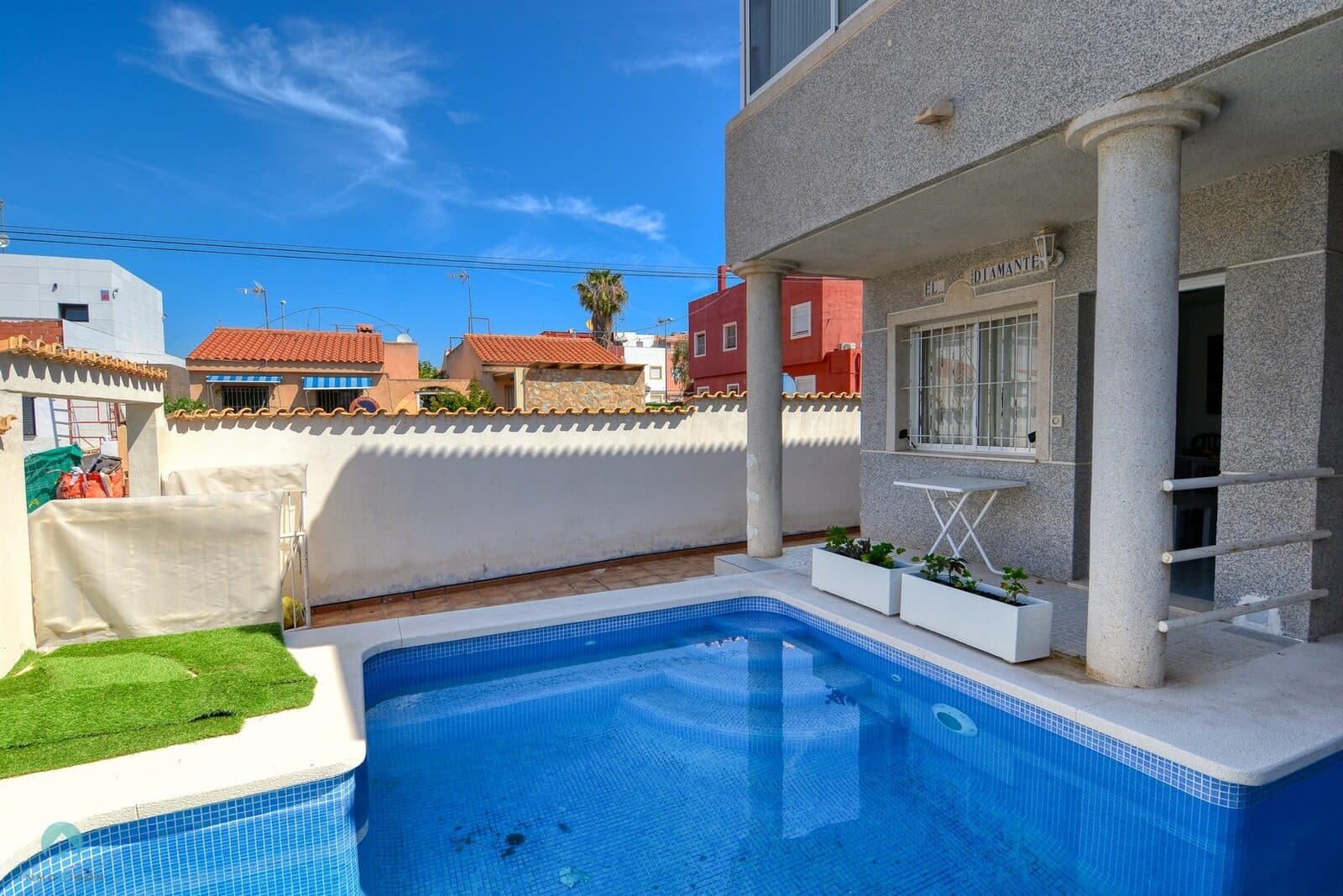 2 Bedroom Bungalow with private pool at beach en Torrevieja
